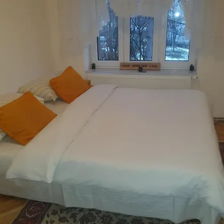 Live Bosnian Life Apartment *