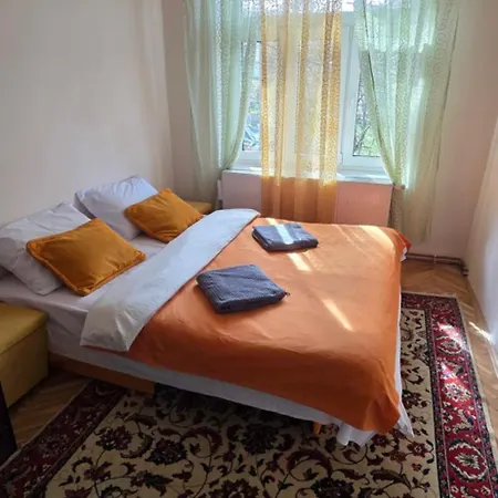 Live Bosnian Life * Sarajevo